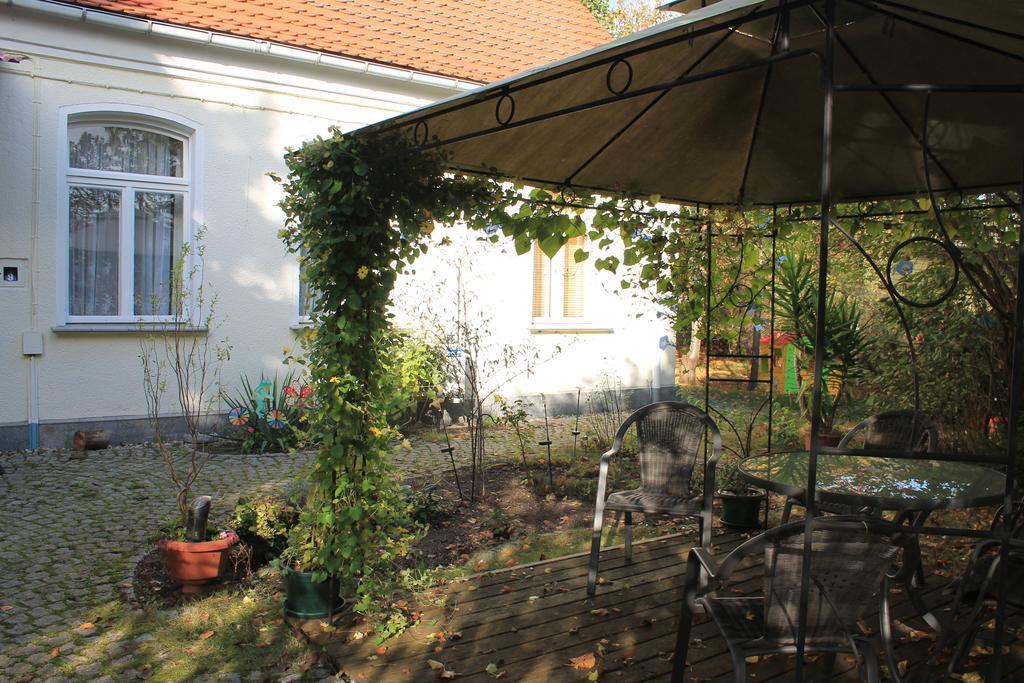 Ferienwohnung "Zur Alten Schule" Neuburxdorf Quarto foto